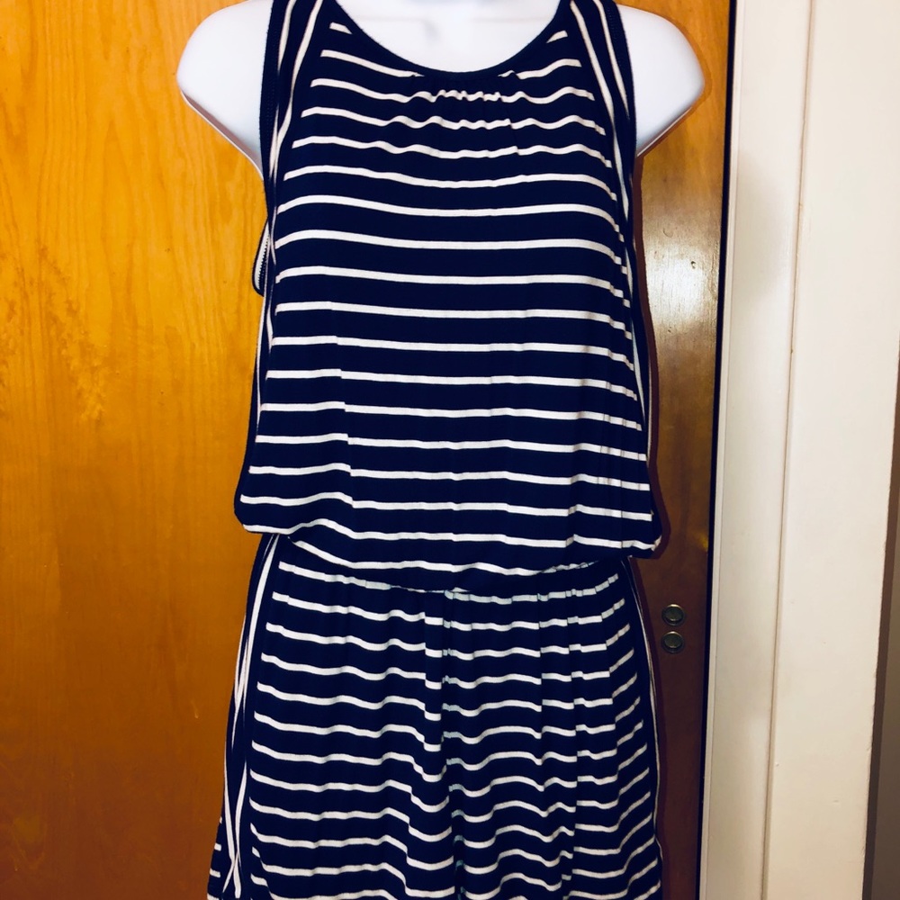 🔴SOLD🔴 MAX STUDIO DARK NAVY & WHITE STRIPED - Picture 2 of 5